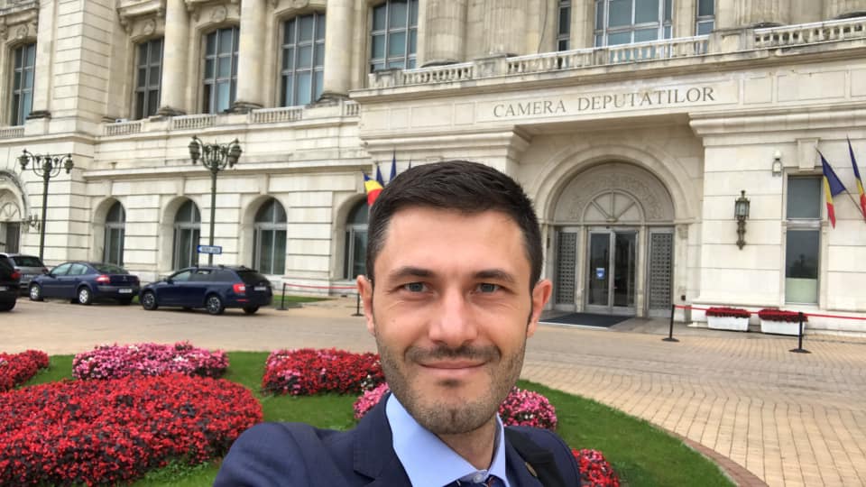 Pentru cine n-a aflat încă: Am demisionat din USR